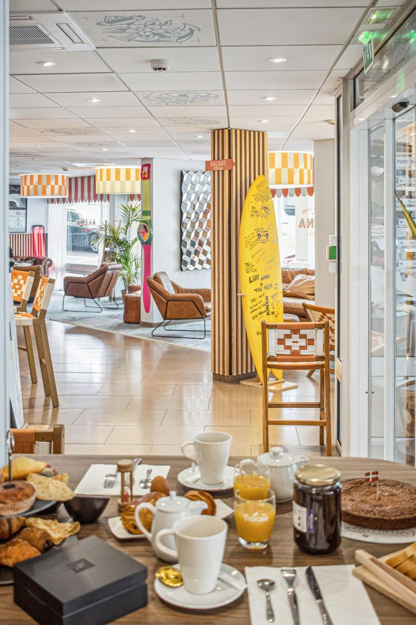 Akena - Grande Hotel