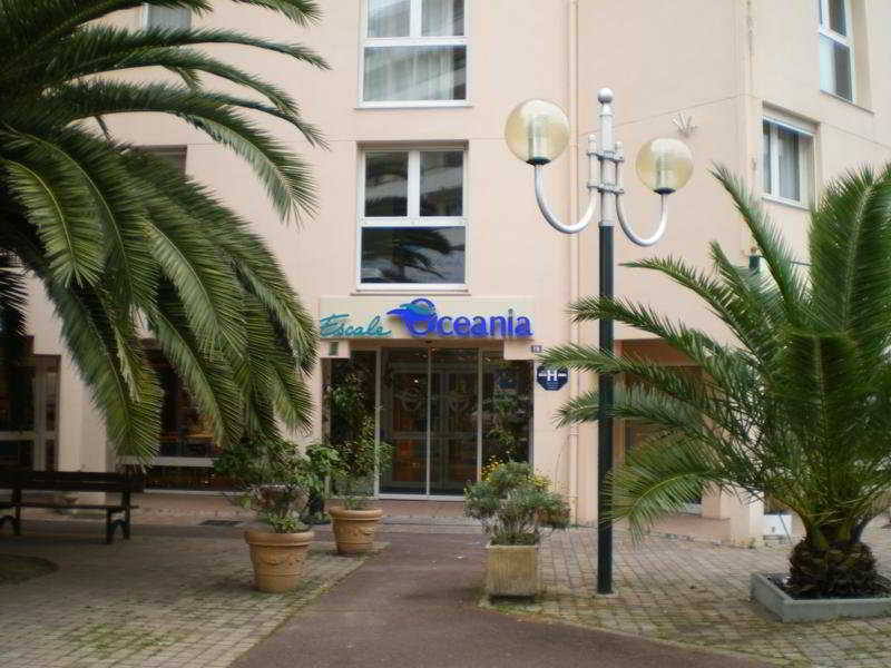 Akena - Grande
